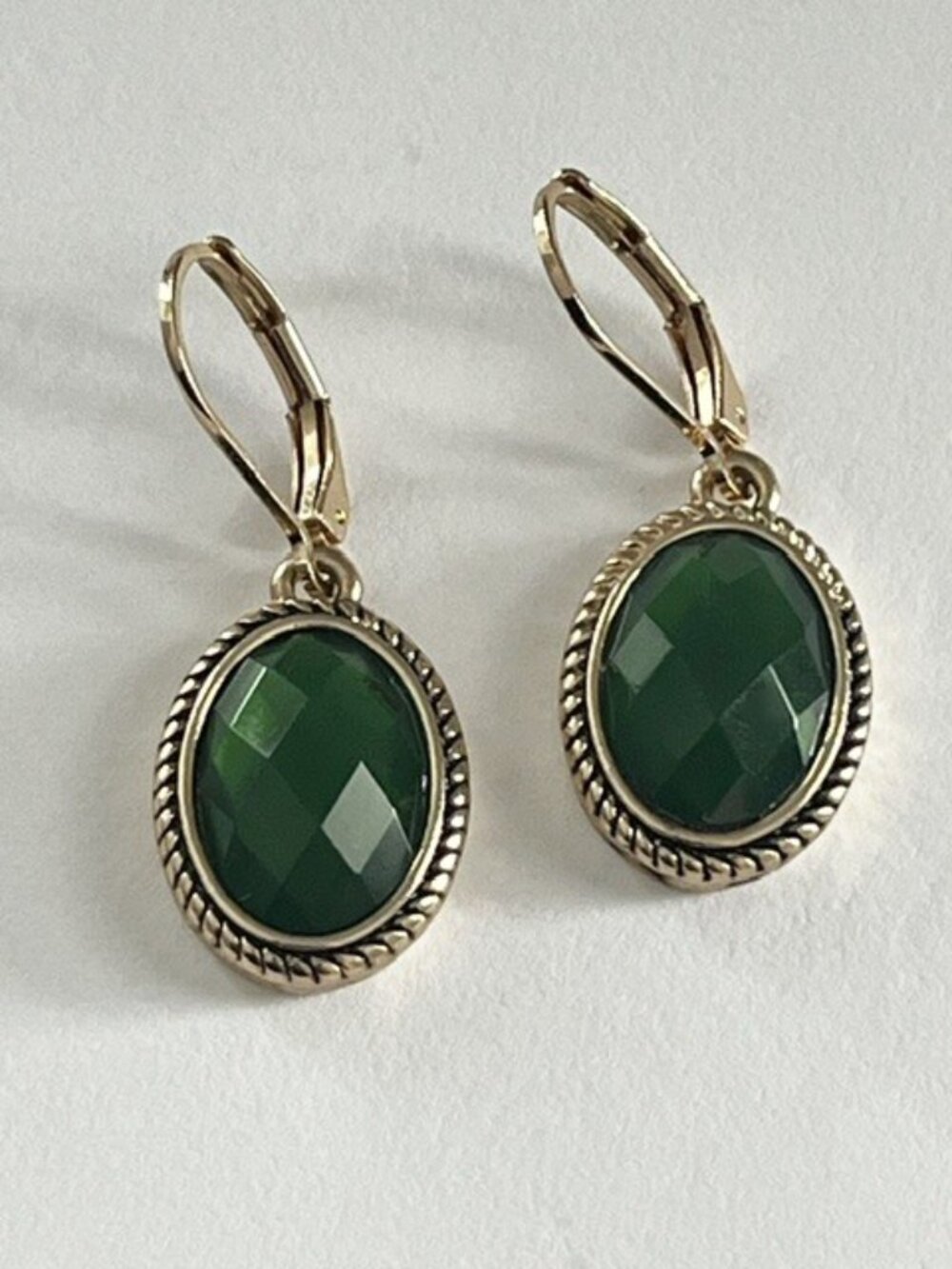 Napier Dangle Drop Earrings Gold Tone Oval Green Faceted Stone NWOT